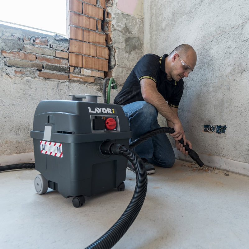 LAVOR PRO WORKER EM Aspira polveri - liquidi 30lt di serbatoio 1400W LAVOR PRO WORKER EM Aspira polveri - liquidi 30lt di serbatoio 1400W